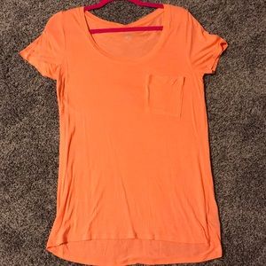 Orange t shirt